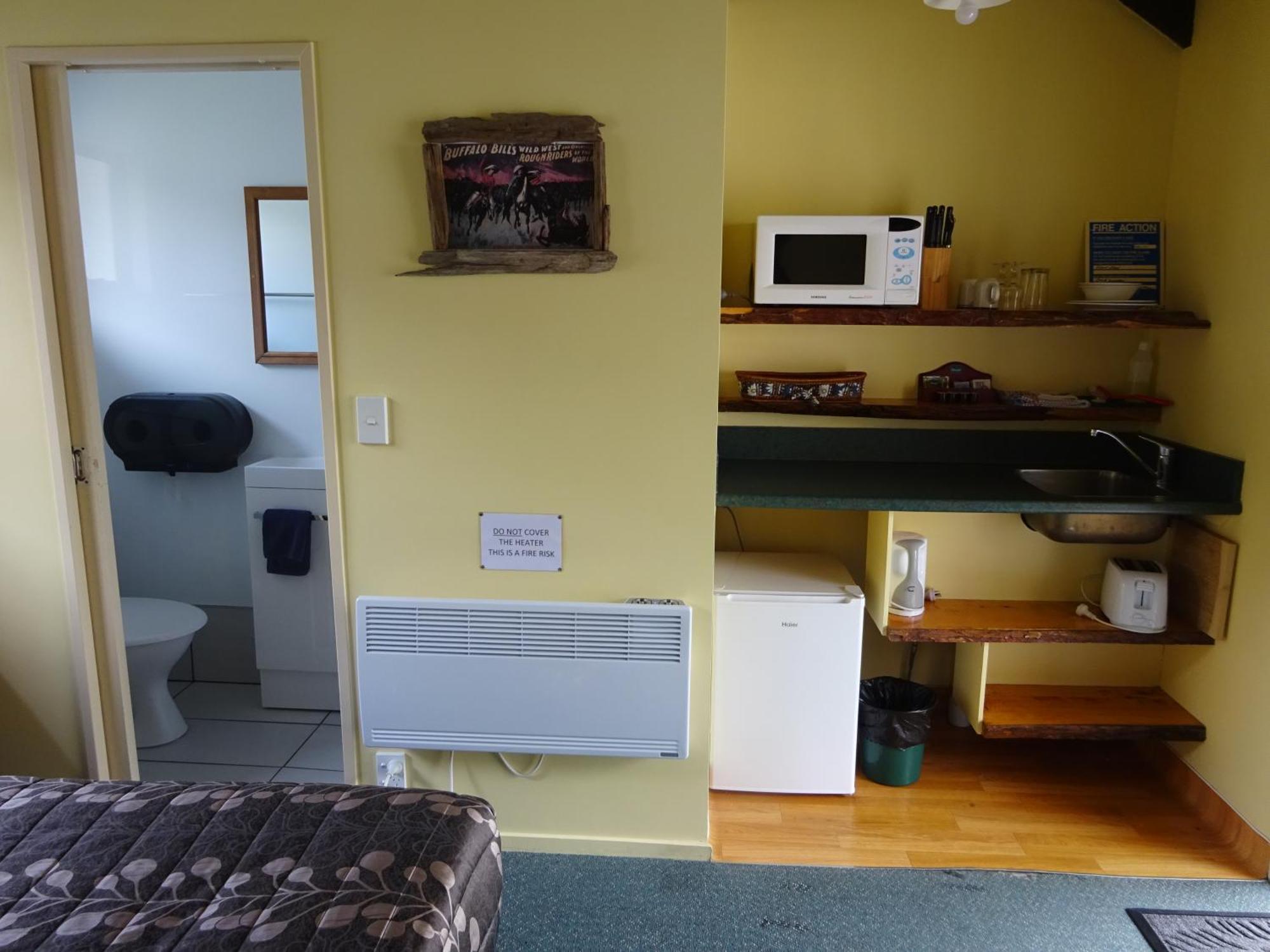 Glow Worm Accommodation Franz Josef Εξωτερικό φωτογραφία