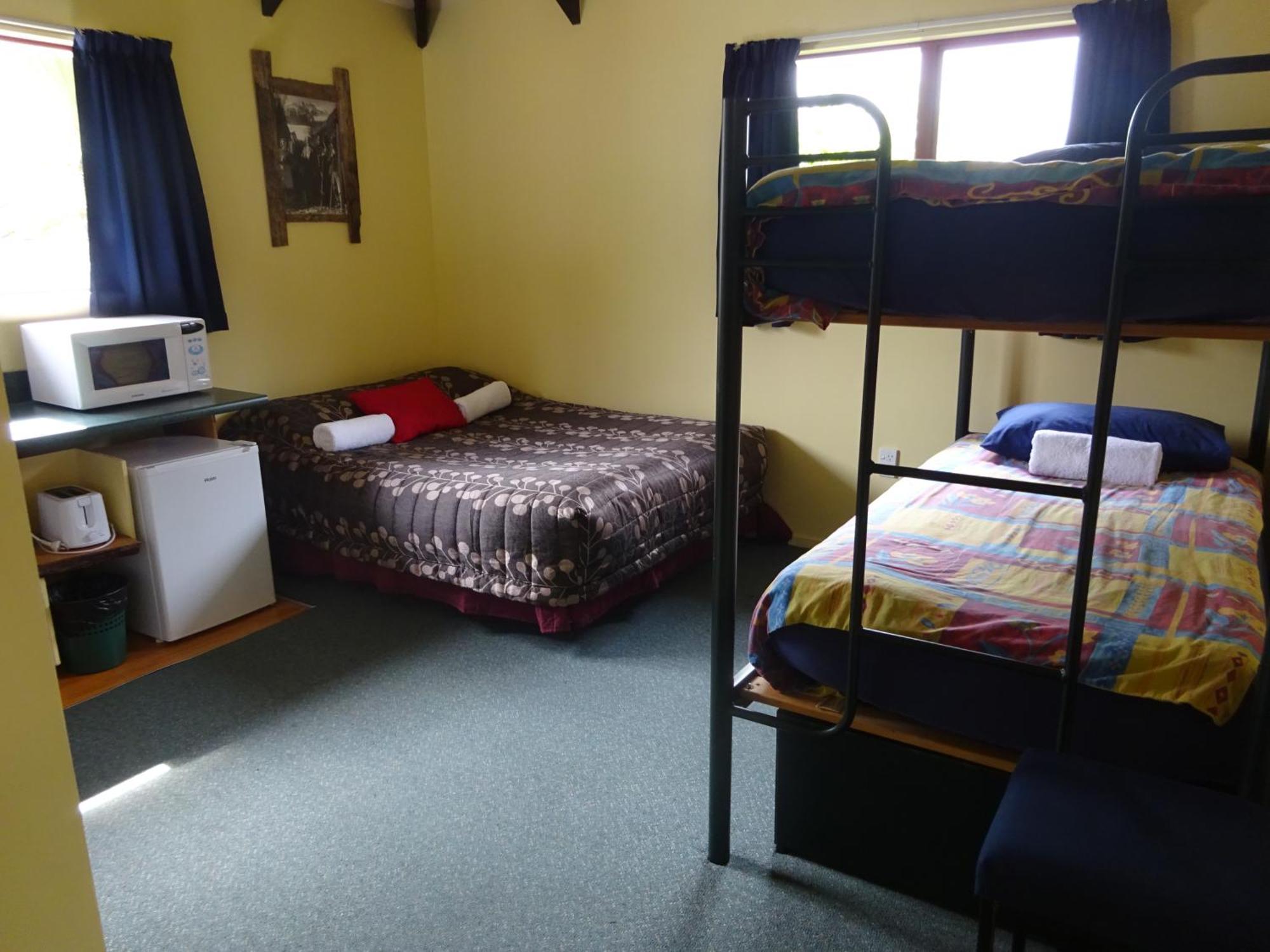 Glow Worm Accommodation Franz Josef Εξωτερικό φωτογραφία